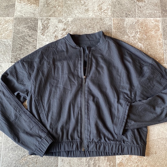 Lululemon pack light bomber jacket - Picture 1 of 3
